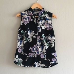 YALY COUTURE Silk & Viscose Black Lavendar Floral Sleeveless Button Blouse SZ M